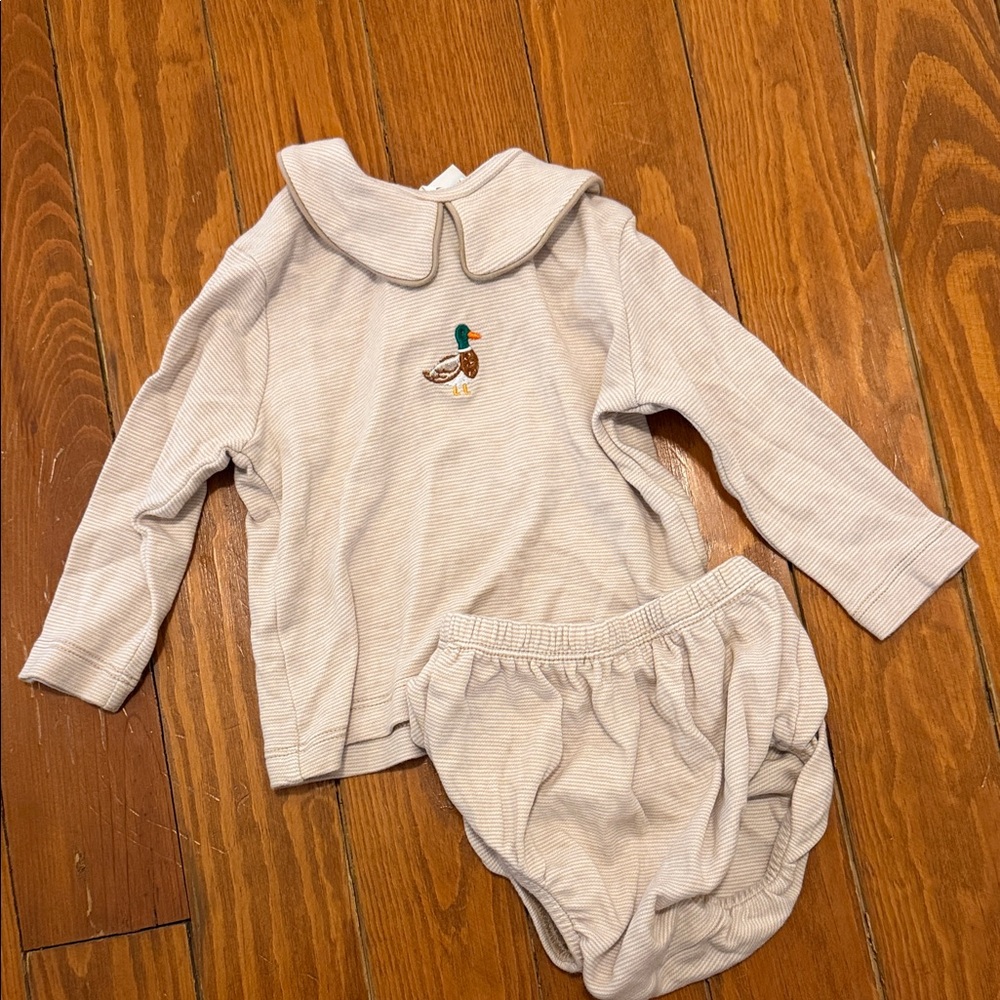 Long Sleeve Top & Bloomer Set in Light Beige with Duck Embroidery